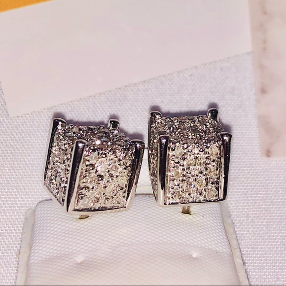 Real diamond earrings for men, not lab made not c not fake, huge sale, best gift - Picture 8 of 9